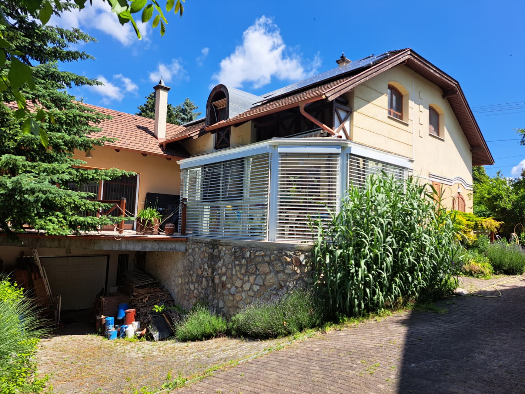 Huis in Székesfehérvár, Hongarije – BixBuz advertentie (101)