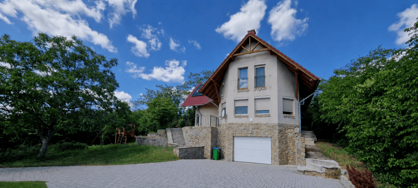 Huis in Pákozd, Hongarije – BixBuz advertentie (97)
