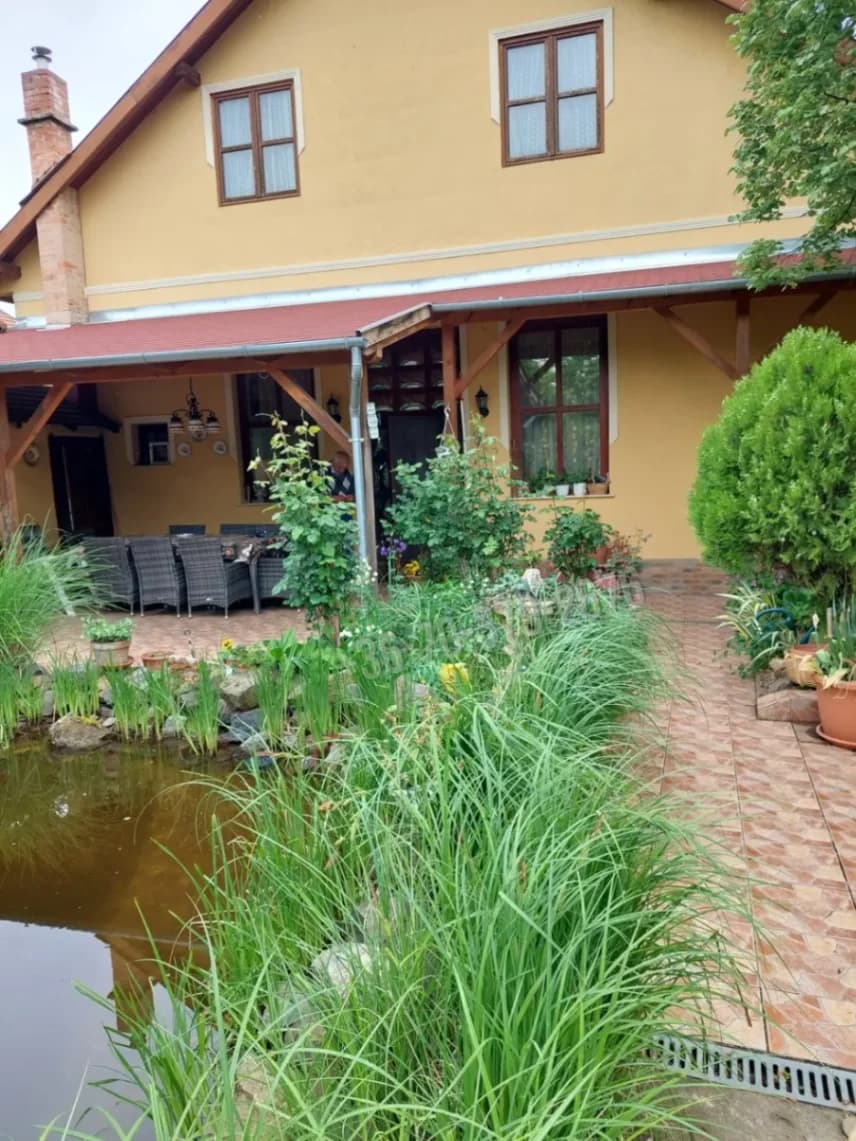 Huis in Tóalmás, Hongarije – BixBuz advertentie (69)